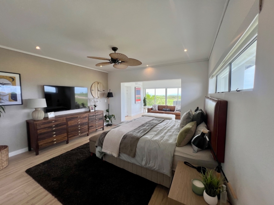 5 Bedroom Property for Sale in Oubaai Western Cape